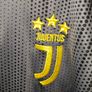 Juventus quarter zip size xs Image 3