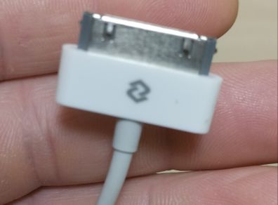 iphone 3/4 charger