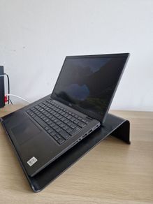 Laptop stand