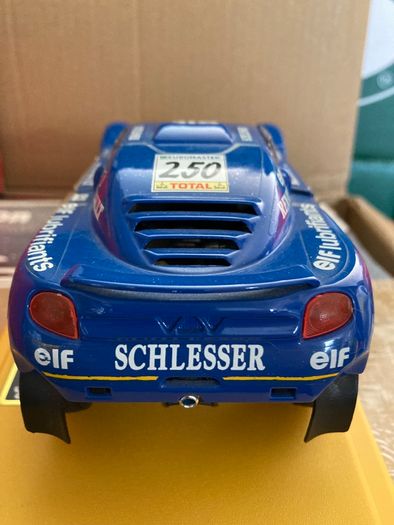 Renault Schlesser African Safari Scale 1/24 by Burago