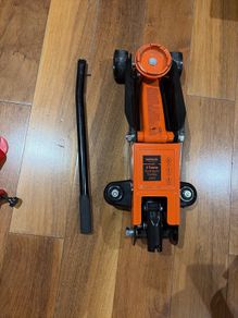 2 Tonne Hydraulic Trolley Jack