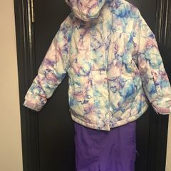 Girls ski clothes