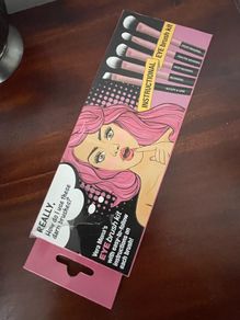 Vero Mona Instructional Eye Brush Set - New