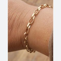 Gold chain bracelet
