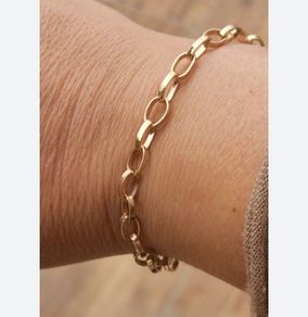 Gold chain bracelet