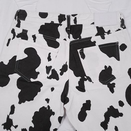 Boohoo Man White Black Cow Print Graphic Straight Leg Denim Jeans W32/L31