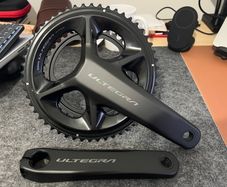 Shimano Ultegra Crankset FC-R8100 - 170 mm - 52/36 (Brand New)