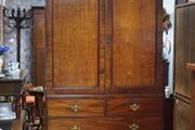 Georgian Mahogany Linen Press / Wardrobe