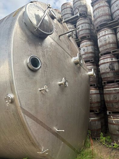 Stainless steel tanks