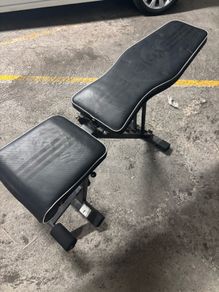 Yoleo adjustable weight bench