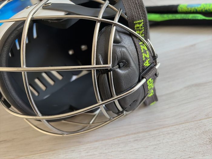 Hurling Helmet Azaurri Size M 57cm