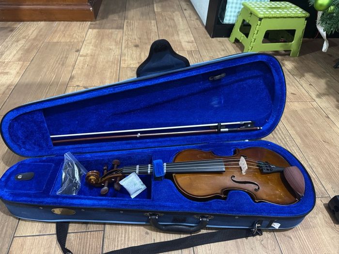 Stentor 1 3/4 Violin