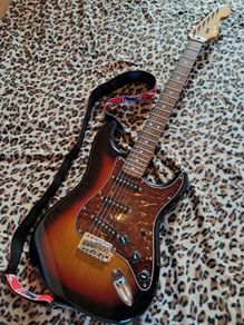 Squier 60`s Classic Vibe Stratocaster