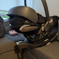Cybex Cloud Z car seat + isofix base