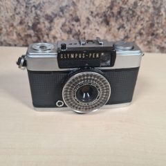 Vintage Olympus Pen Ee-3 Film Camera 35mm Faulty For Parts Repair