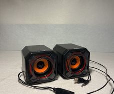 Speakers USB powered mini speakers with jack cable.
