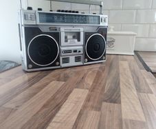 vintage sanyo boombox