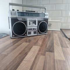 vintage sanyo boombox