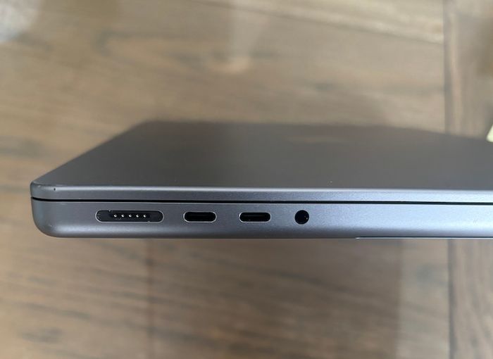 Macbook Pro 14" M1 2021 | 16gb Ram | 512gb Ssd