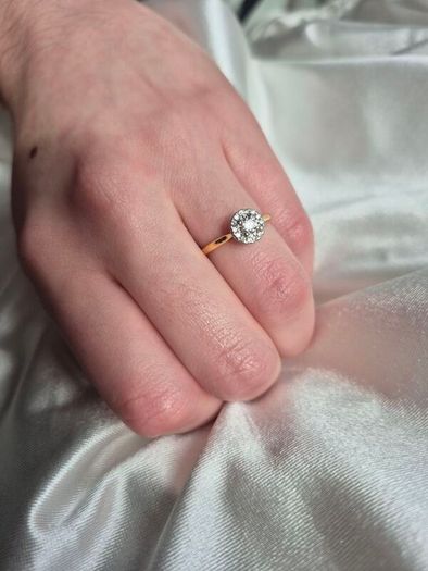 0.50ct Diamond Cluster Engagement Ring 18ct Gold Size K Hallmarked