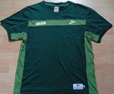 Vintage Nike Oregon T-shirt (( Perfect Condition Adult M))