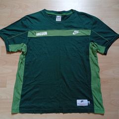 Vintage Nike Oregon T-shirt (( Perfect Condition Adult M))