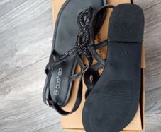 Women's Embellished Thong Leather Sandal.