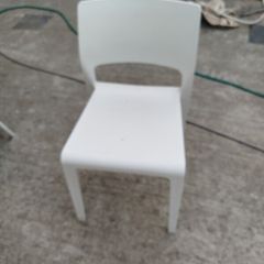arper Juno 02 dining chairs