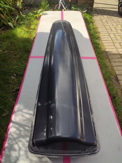 Roof box
