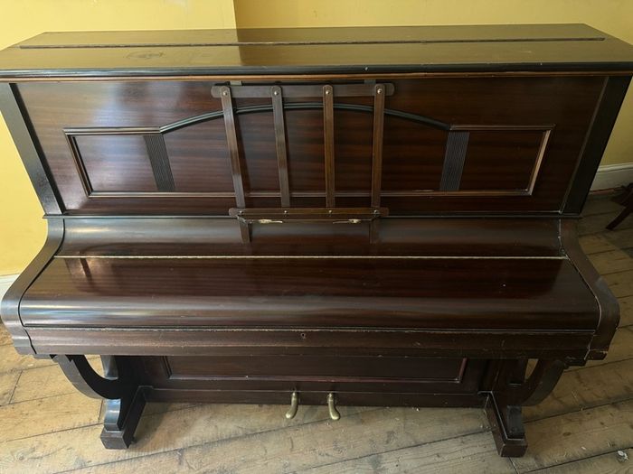 upright piano FREE