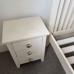 King-sized bedframe with matching locker