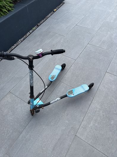 wiggle scooter