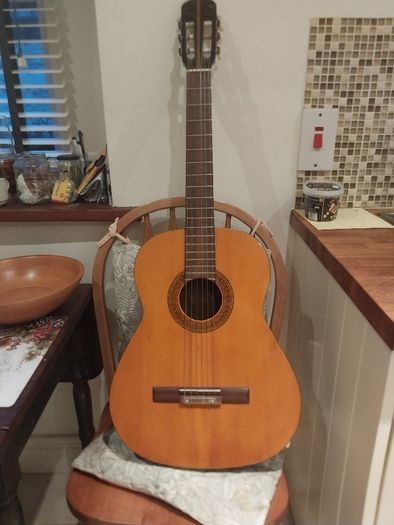 2 classical guitars