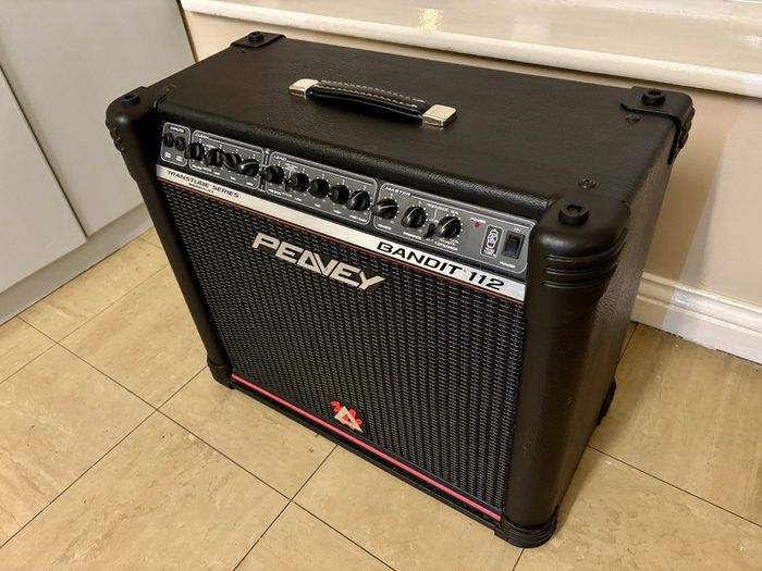 Peavey Bandit 112 Red Stripe 100W Guitar Amp + Footswitch