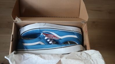 Vans Old Skool Trainers UK 10.5 Blue