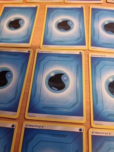 26 Pokemon Energy cards.