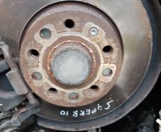 Skoda superb 2010-2015 Right Rear wheel bearing hub with brake caliper Diesel