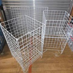 display baskets containers