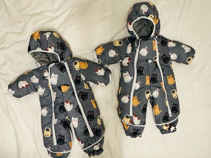 Super Thick Baby Snow Suits x2. Size 0-12 months convertible