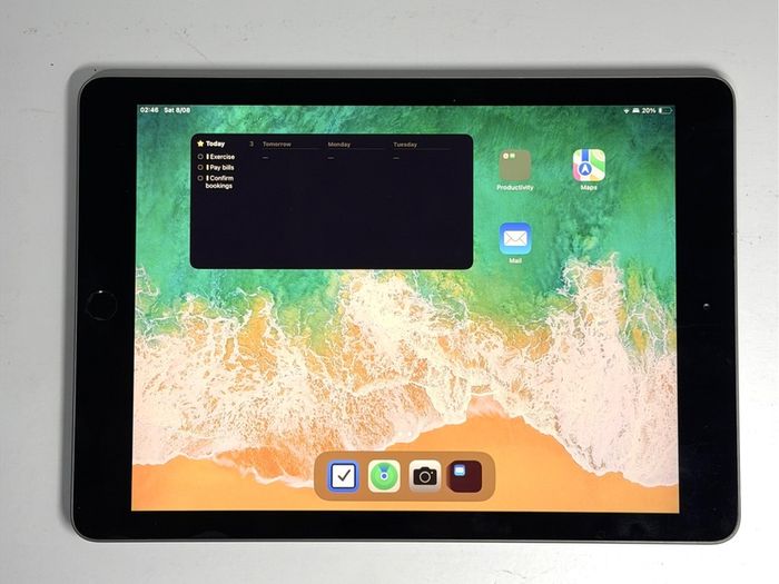 iPad 6th Gen 32GB Wi-Fi + Apple Pencil (1st Gen)