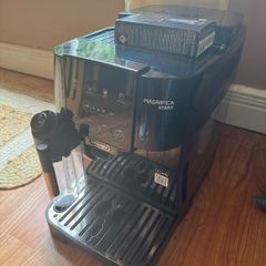 DeLonghi Magnifica Smart coffee machine