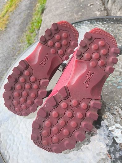 reebok cardi B runners UK size 7