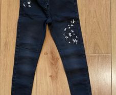 Girls beautiful skinny Denim trousers with sequins 6-7years Brand New
