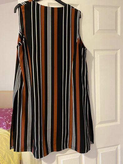 sleeveless jacket/top/