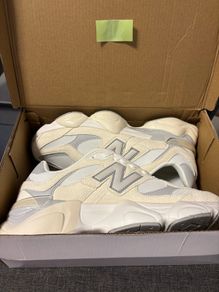 New Balance 9060