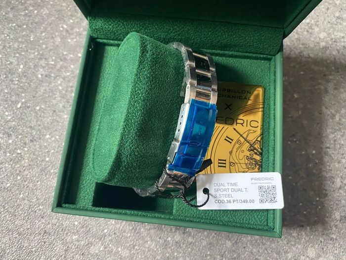 Fredric Ocean Professional Sport Watch Stainless Steel Quartz