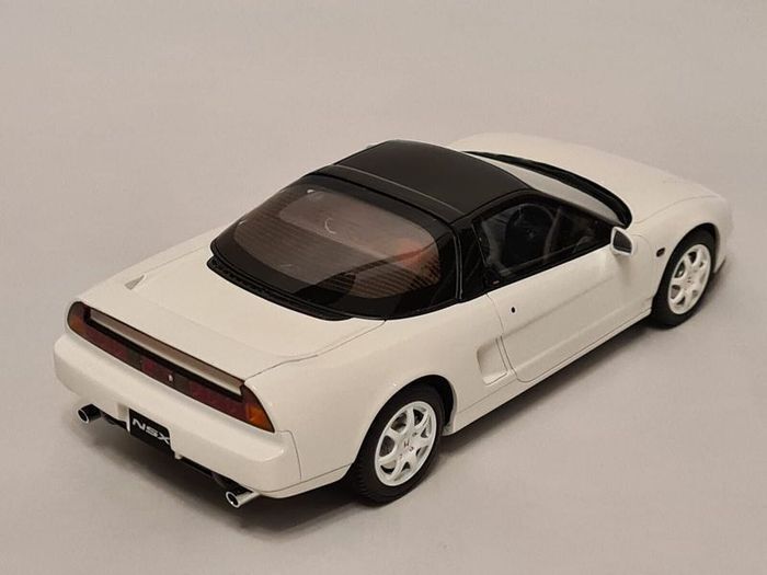 Honda NSX Type-r Otto mobile 1/18 New In Box