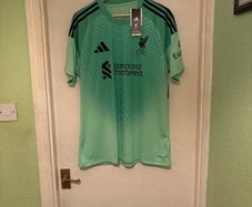 Men's Liverpool Goalkeeper Jersey