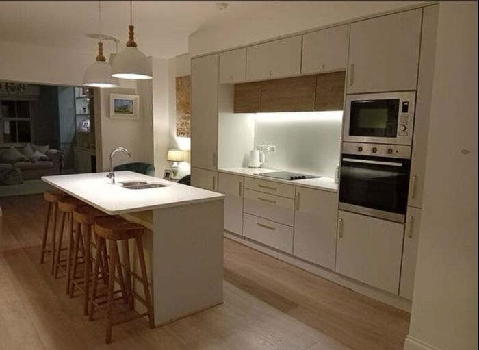 kitchen, Island & Utility