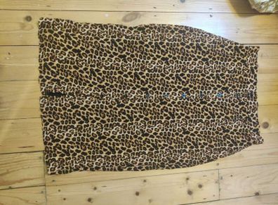 Leopard Midi skirt